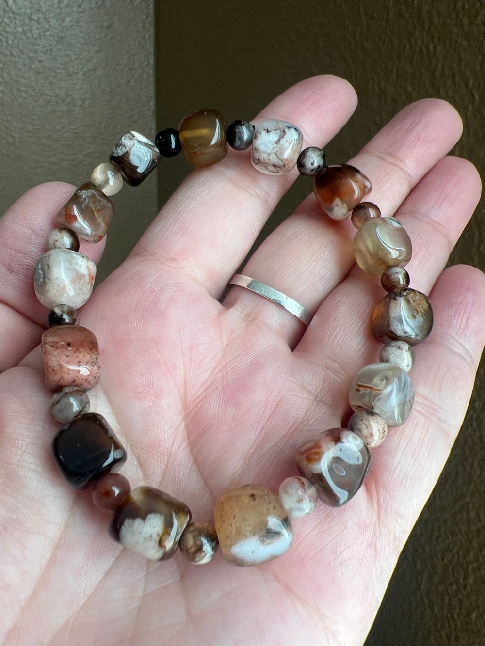 Neutral Brown Agate Beaded Stretch Bracelet - Natural stones